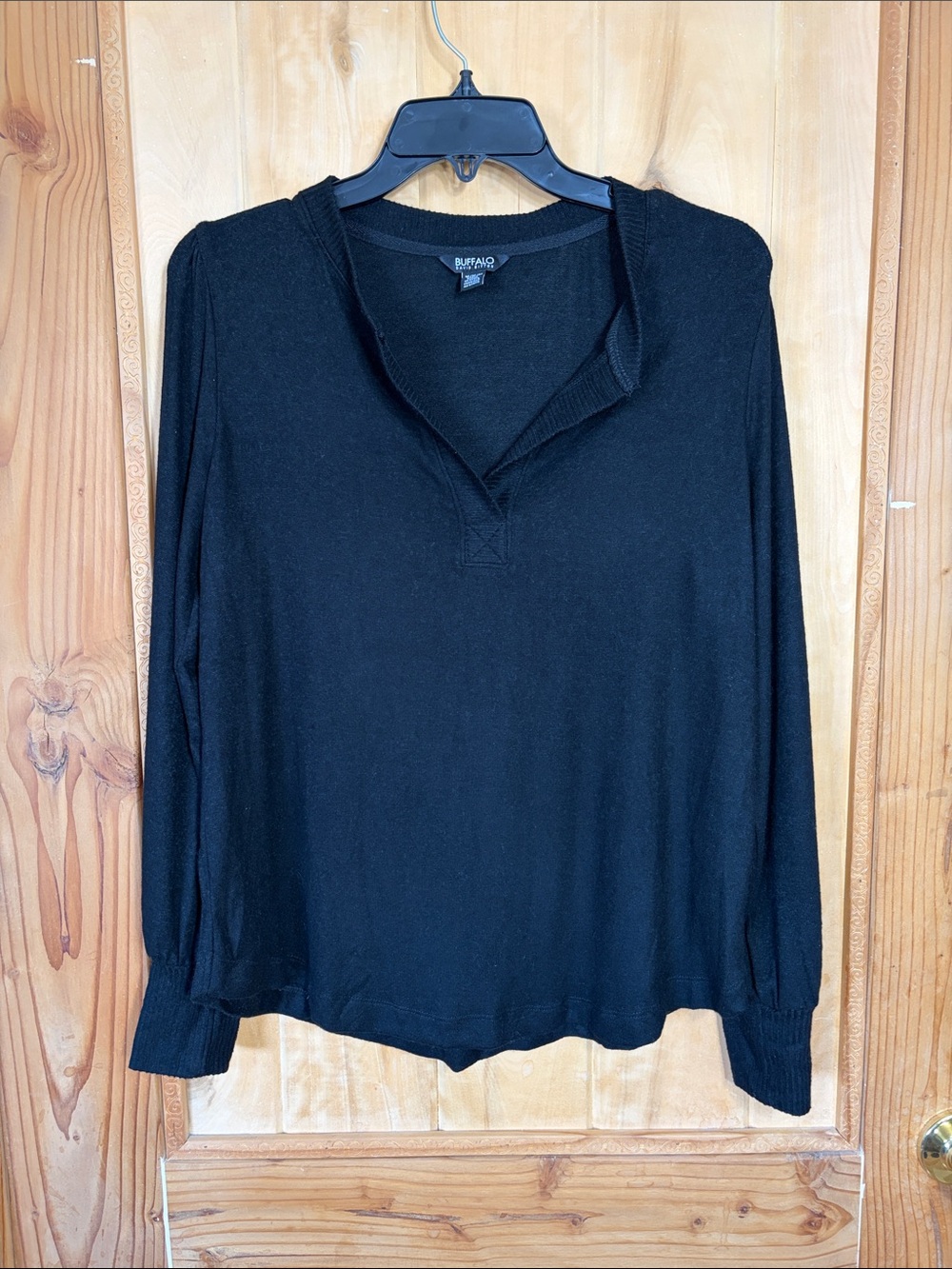 Buffalo David Bitton Black Long-Sleeve V-Neck Top